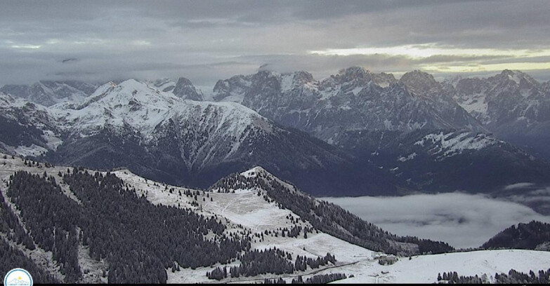 Webcam Маранде - Brocon Pass and Pale di S.Martino 