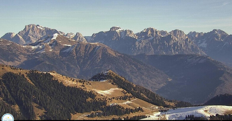 Webcam Passo Brocon-Marande - Brocon Pass and Pale di S.Martino 