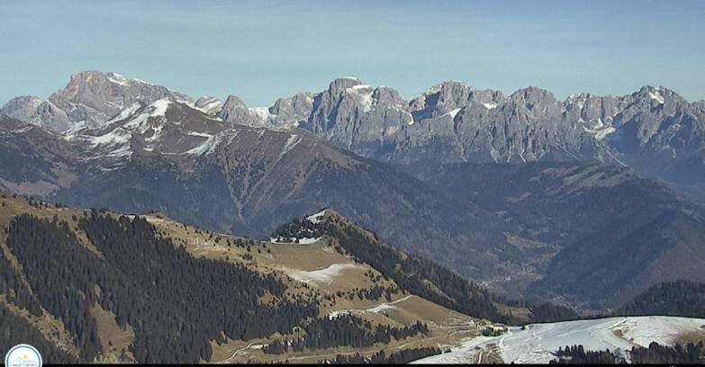Webcam Passo Brocon-Marande - Brocon Pass and Pale di S.Martino 