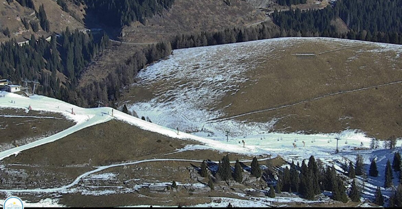 Webcam Passo Brocon-Marande - Chair lift Valfontane