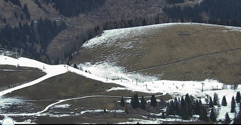 Webcam Passo Brocon-Marande - Chair lift Valfontane