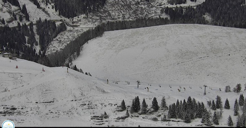 Webcam Passo Brocon-Marande - Chair lift Valfontane