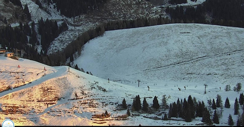 Webcam Passo Brocon-Marande - Chair lift Valfontane