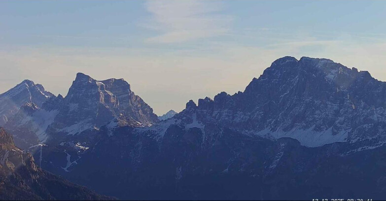 Webcam Passo San Pellegrino-Falcade  - Pelmo e Civetta