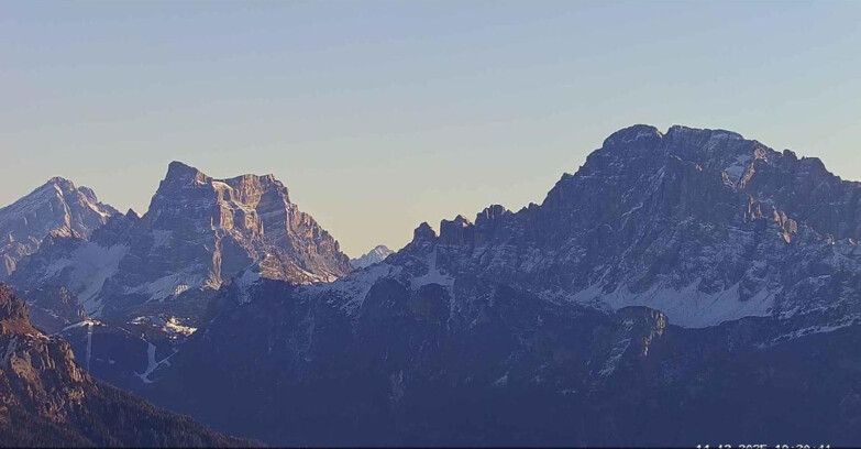 Webcam Passo San Pellegrino-Falcade - Pelmo e Civetta