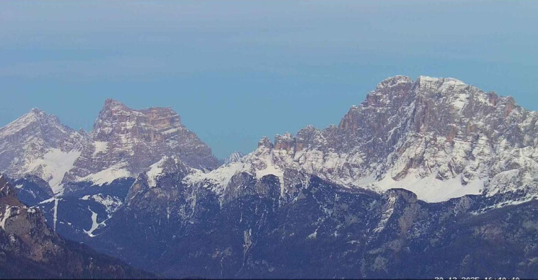 Webcam Passo San Pellegrino-Falcade - Pelmo e Civetta
