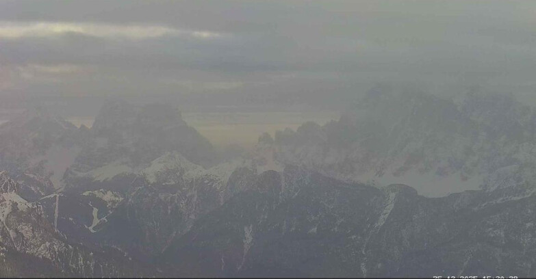 Webcam Passo San Pellegrino-Falcade  - Pelmo e Civetta