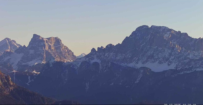 Webcam Passo San Pellegrino-Falcade - Pelmo e Civetta