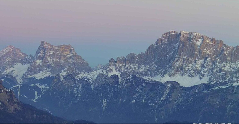 Webcam Пассо Сан-Пеллегрино-Фалькаде  - Pelmo e Civetta