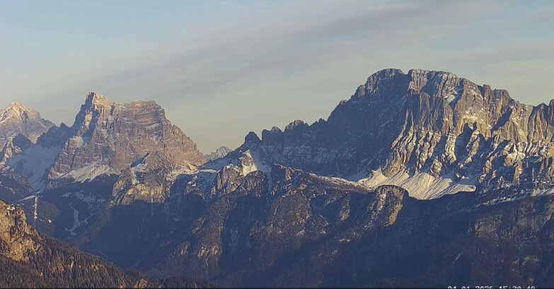 Webcam Passo San Pellegrino-Falcade  - Pelmo e Civetta