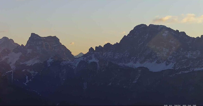 Webcam Passo San Pellegrino-Falcade  - Pelmo e Civetta