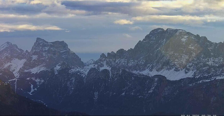 Webcam Passo San Pellegrino-Falcade  - Pelmo e Civetta