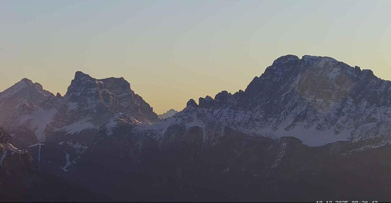 Webcam Passo San Pellegrino-Falcade  - Pelmo