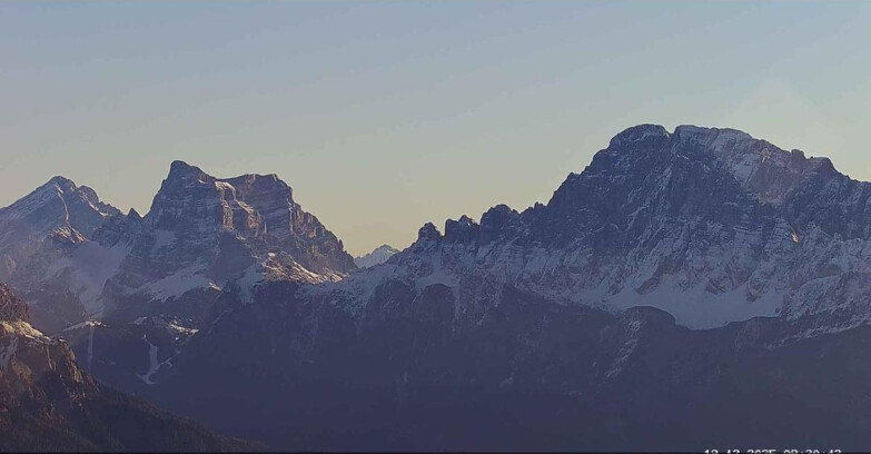 Webcam Passo San Pellegrino-Falcade  - Pelmo