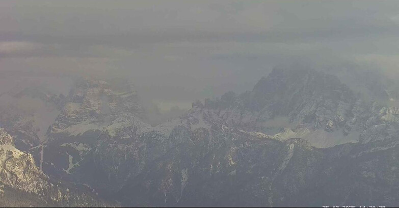 Webcam Passo San Pellegrino-Falcade  - Pelmo