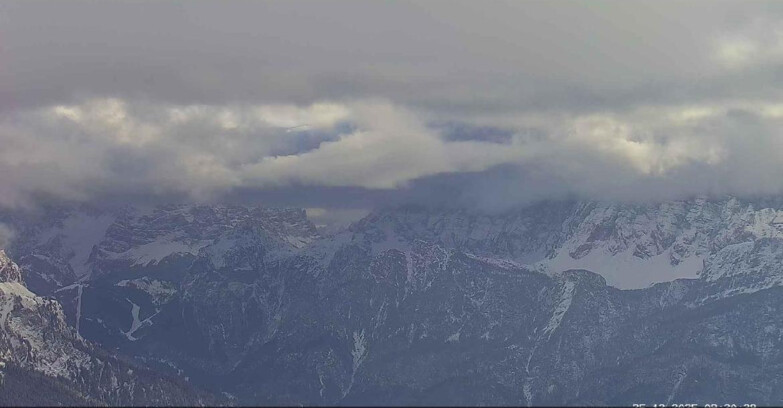 Webcam Passo San Pellegrino-Falcade  - Pelmo