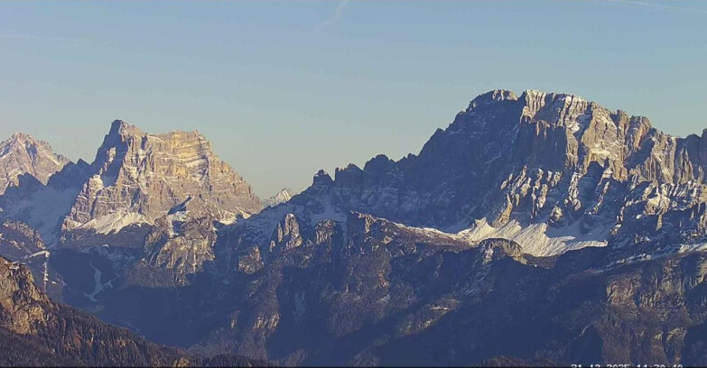 Webcam Passo San Pellegrino-Falcade  - Pelmo