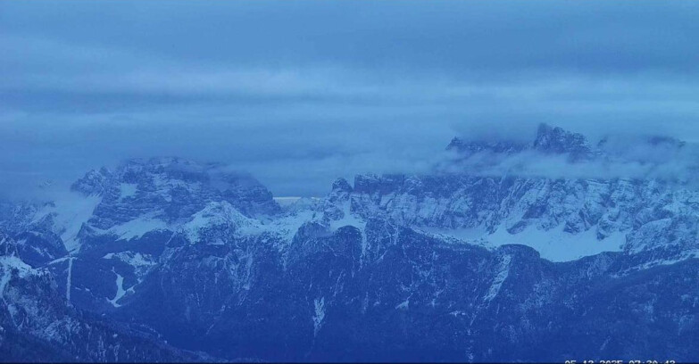 Webcam Passo San Pellegrino-Falcade  - Pelmo