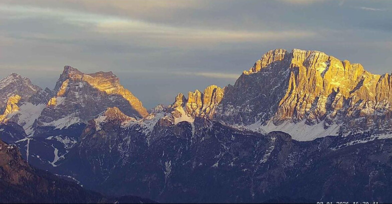 Webcam Passo San Pellegrino-Falcade  - Pelmo