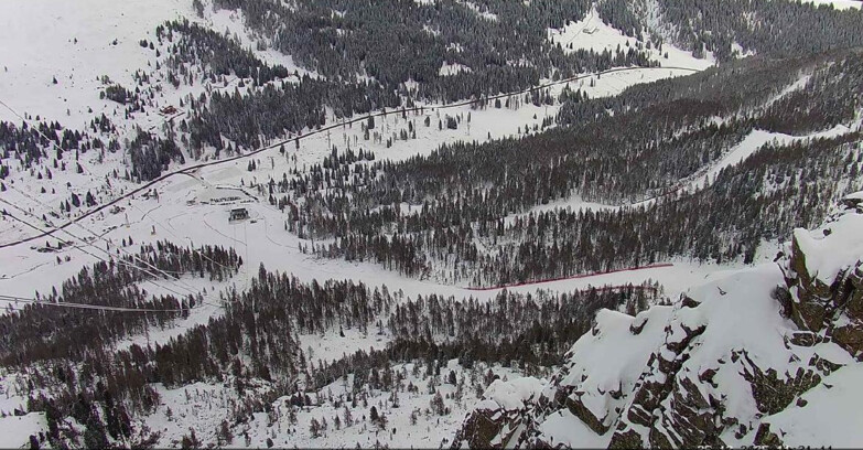 Webcam Passo San Pellegrino-Falcade  - Pista Funivia