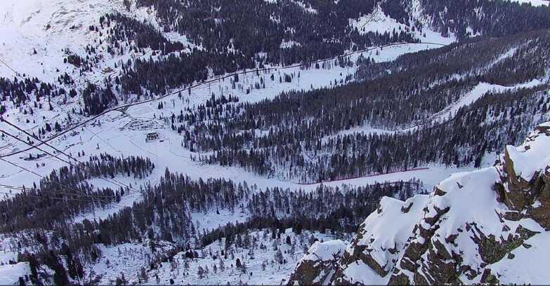 Webcam Passo San Pellegrino-Falcade  - Pista Funivia