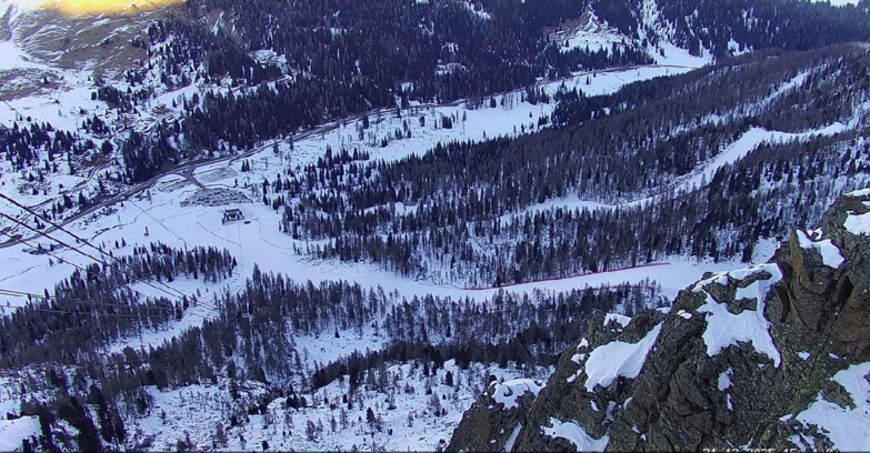 Webcam Пассо Сан-Пеллегрино-Фалькаде  - Pista Funivia