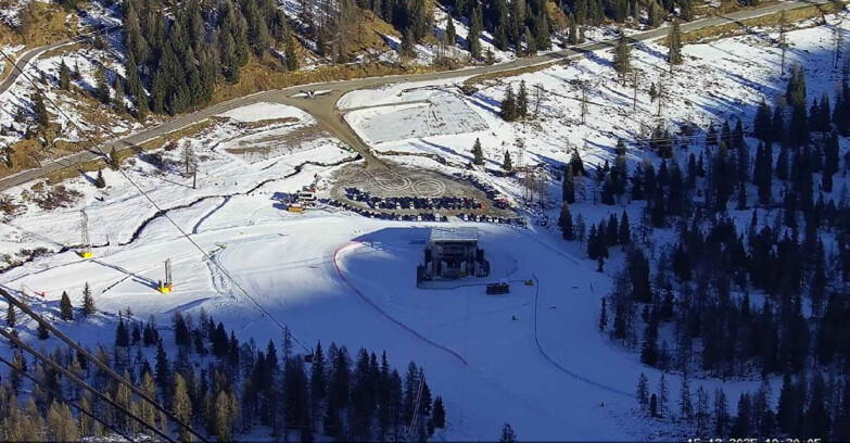 Webcam Пассо Сан-Пеллегрино-Фалькаде  - Arrivo Seggiovia