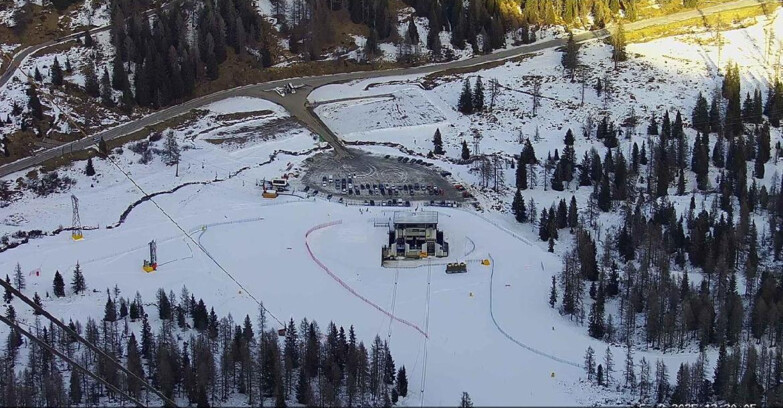 Webcam Пассо Сан-Пеллегрино-Фалькаде  - Arrivo Seggiovia