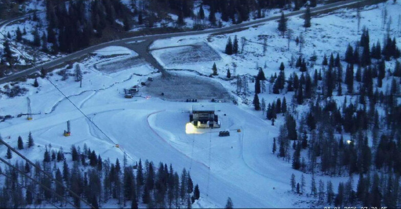 Webcam Пассо Сан-Пеллегрино-Фалькаде  - Arrivo Seggiovia