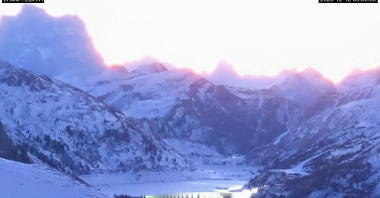 Webcam Canazei-Belvedere  - Lago e Passo Fedaia