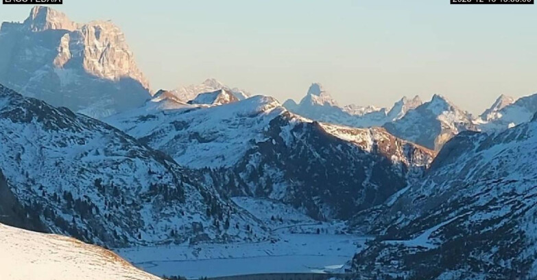 Webcam Canazei-Belvedere  - Lago e Passo Fedaia