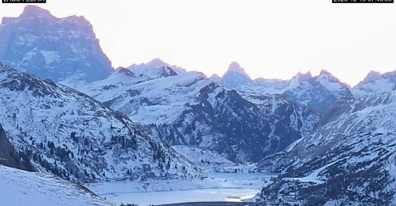 Webcam Canazei-Belvedere  - Lago e Passo Fedaia