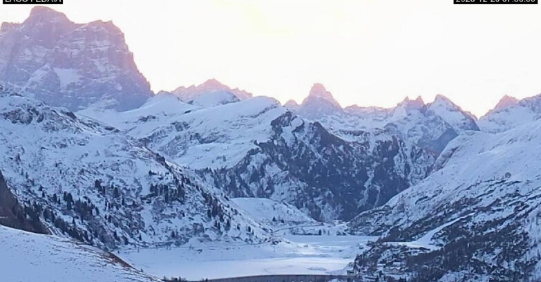 Webcam Canazei Belvedere - Lago e Passo Fedaia