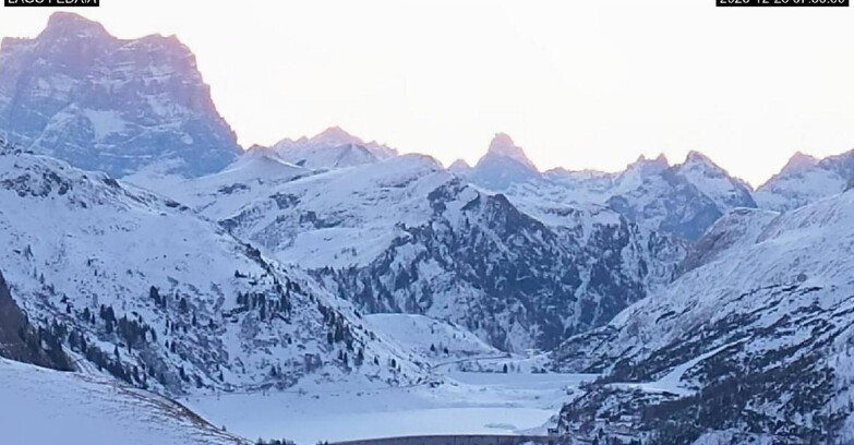 Webcam Canazei-Belvedere - Lago e Passo Fedaia