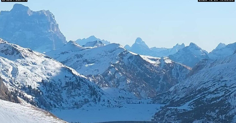 Webcam Canazei-Belvedere  - Lago e Passo Fedaia