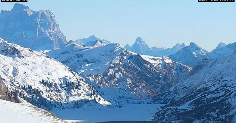 Webcam Canazei-Belvedere  - Lago e Passo Fedaia