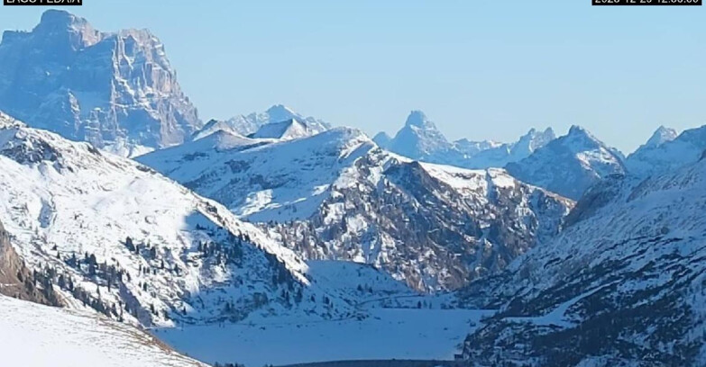 Webcam Canazei-Belvedere  - Lago e Passo Fedaia