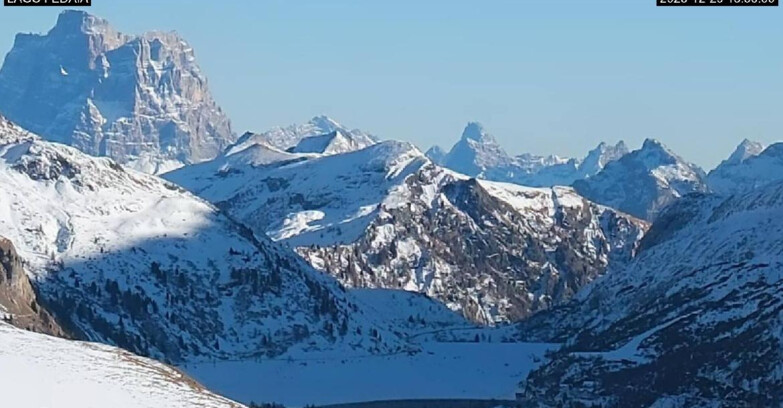 Webcam Canazei-Belvedere  - Lago e Passo Fedaia