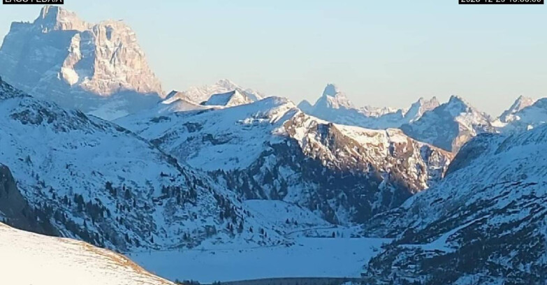 Webcam Canazei-Belvedere  - Lago e Passo Fedaia