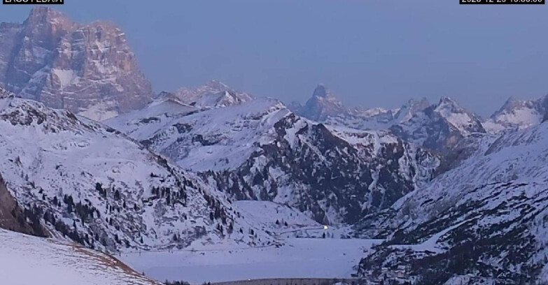 Webcam Canazei-Belvedere  - Lago e Passo Fedaia
