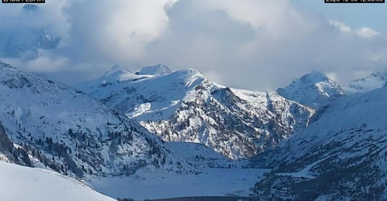 Webcam Canazei-Belvedere - Lago e Passo Fedaia