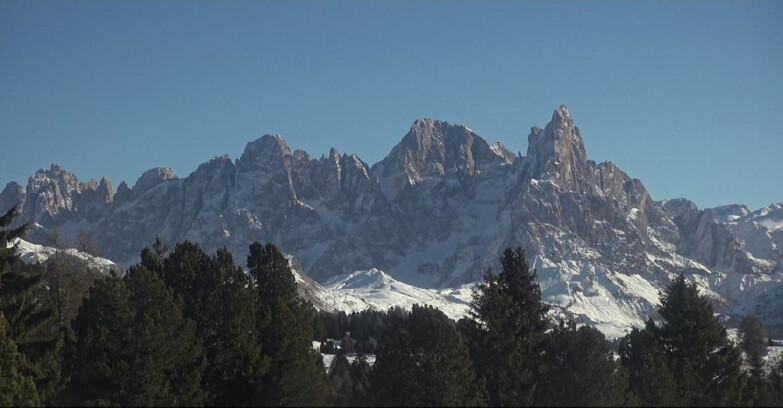 Webcam Bellamonte-Alpe Lusia - Pale di San Martino