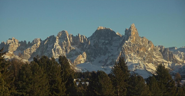 Webcam Bellamonte-Alpe Lusia - Pale di San Martino