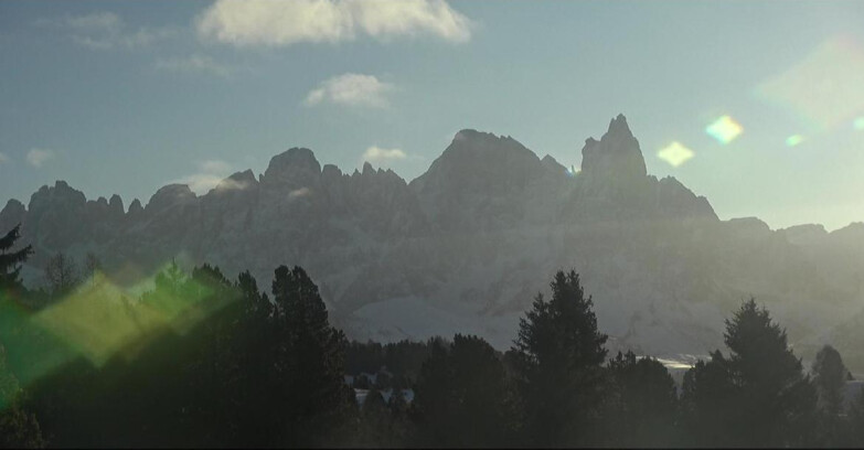 Webcam Bellamonte-Alpe Lusia - Pale di San Martino