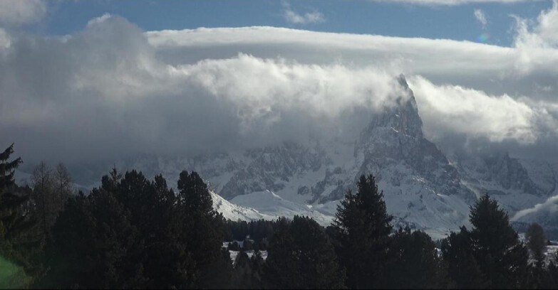 Webcam Bellamonte-Alpe Lusia - Pale di San Martino