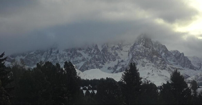 Webcam Bellamonte-Alpe Lusia - Pale di San Martino