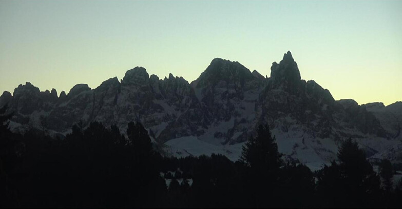 Webcam Bellamonte-Alpe Lusia - Pale di San Martino