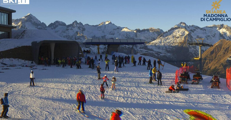 Webcam Pinzolo - Pinzolo - Madonna di Campiglio e Folgarida/Marilleva 