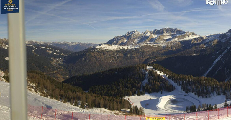 Webcam Pinzolo - Rifugio Doss del Sabion - 2100m