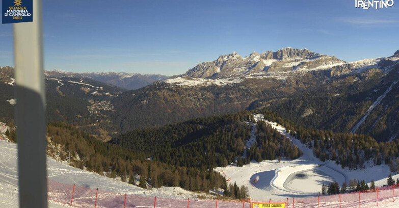 Webcam Pinzolo - Rifugio Doss del Sabion - 2100m